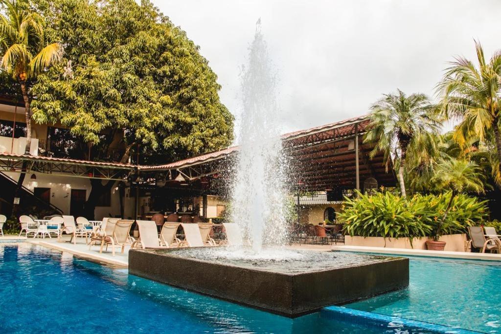 Hotel Coco Palms Playas del Coco Zewnętrze zdjęcie